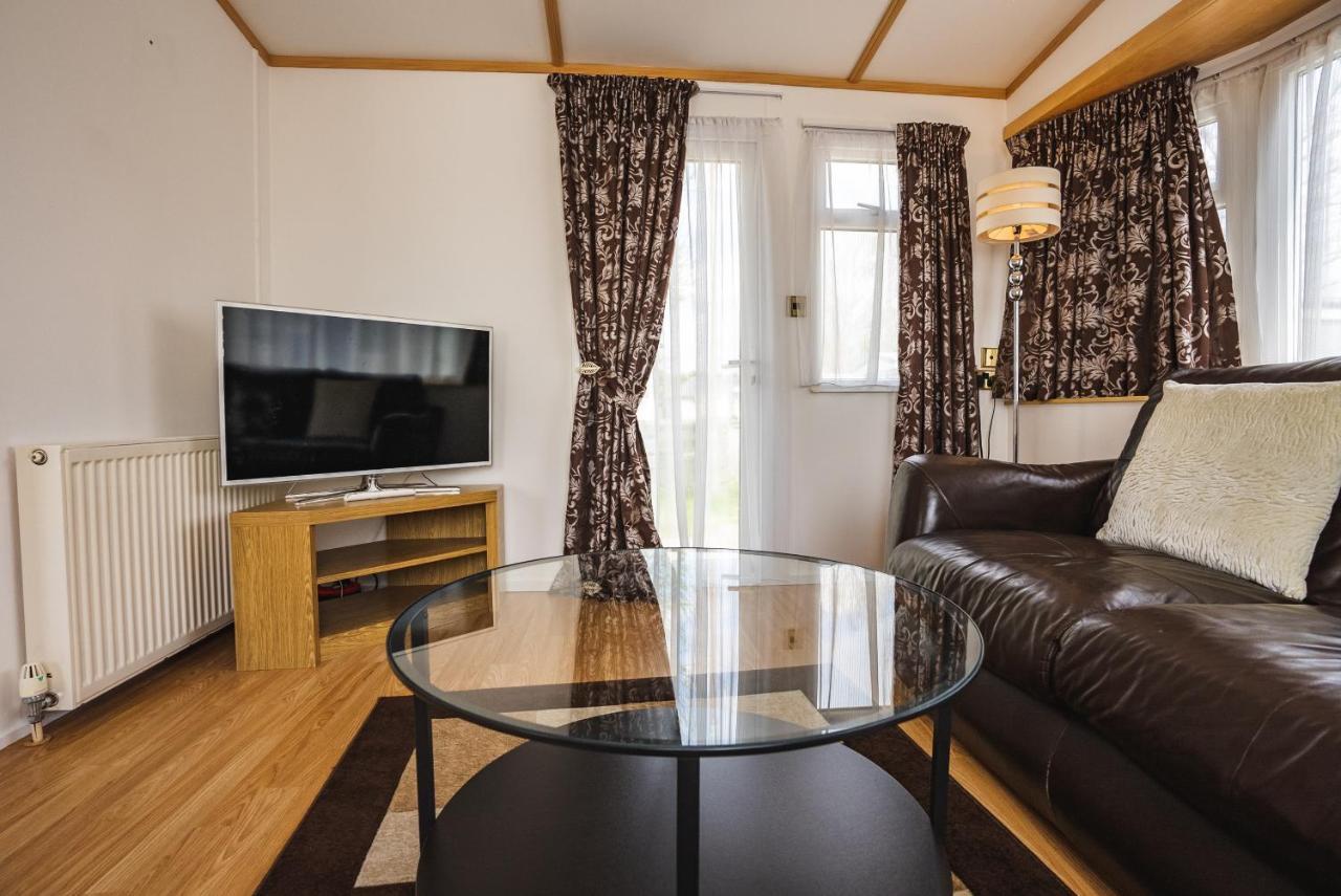 Lochlands 2br Family Caravan - Pets - Play Park Chalet *